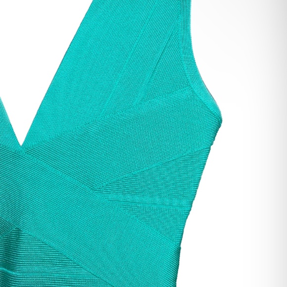 Cross Front V Neck Icon Mini Dress from Hervé Léger - Picture 3 of 4